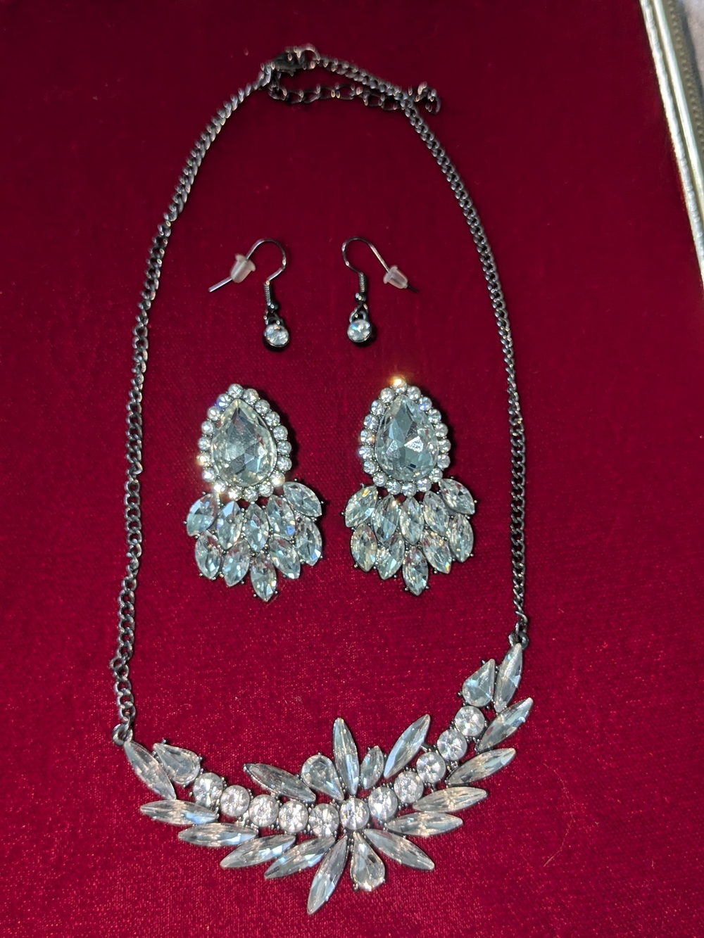 Crystal Necklace and Earrings Set